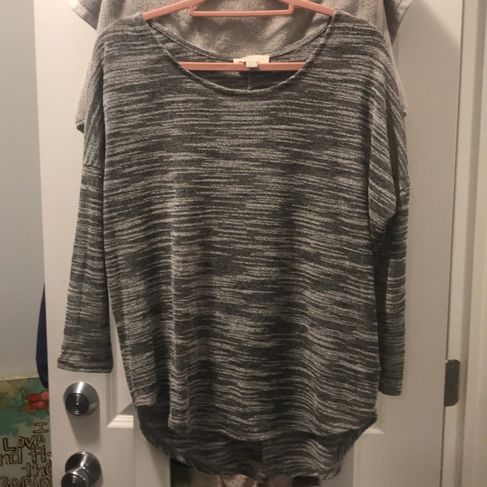 Black/white/grey blend top